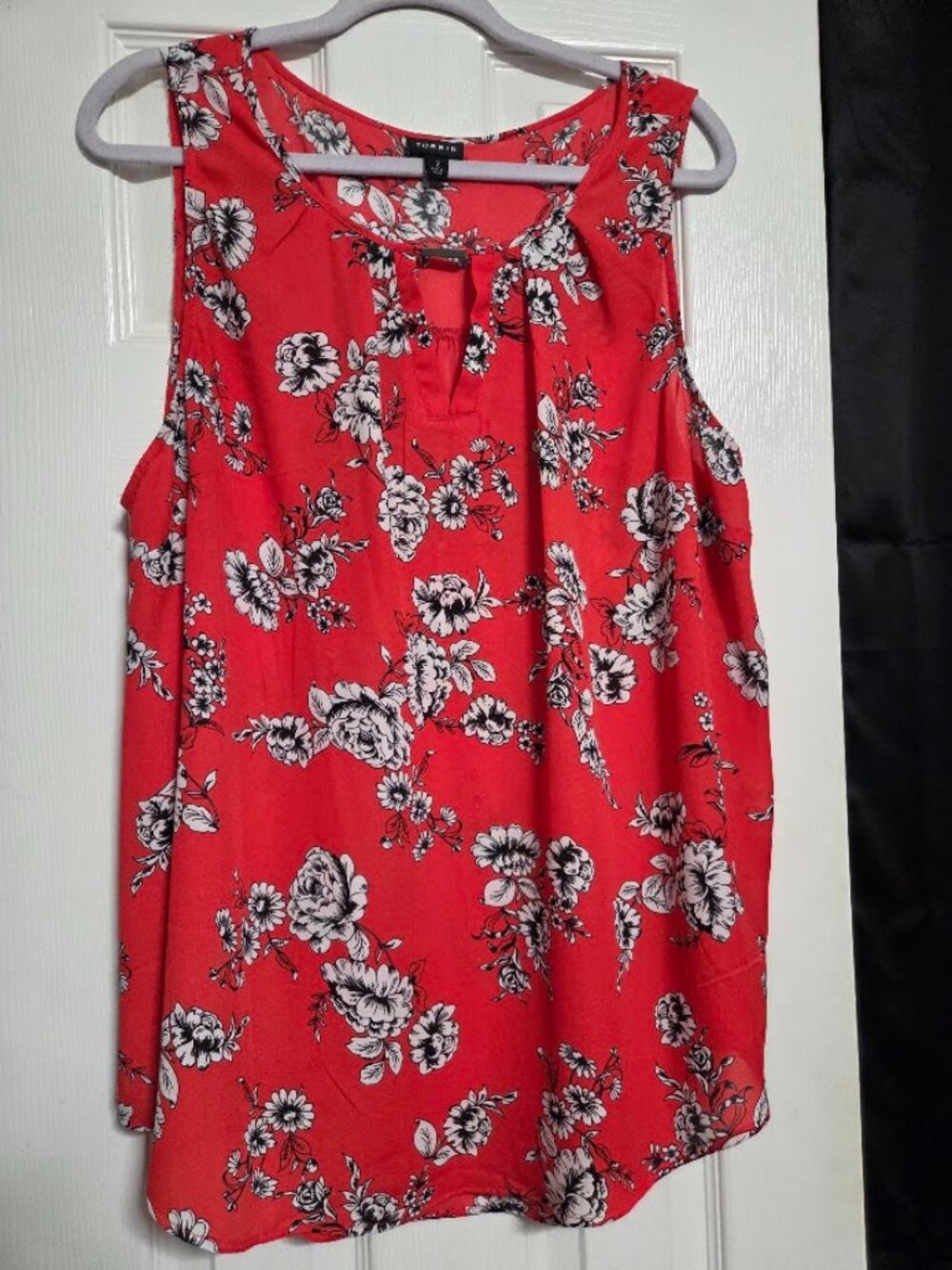 Torrid Coral Red Floral Georgette Sleeveless Blouse 2X 18/20